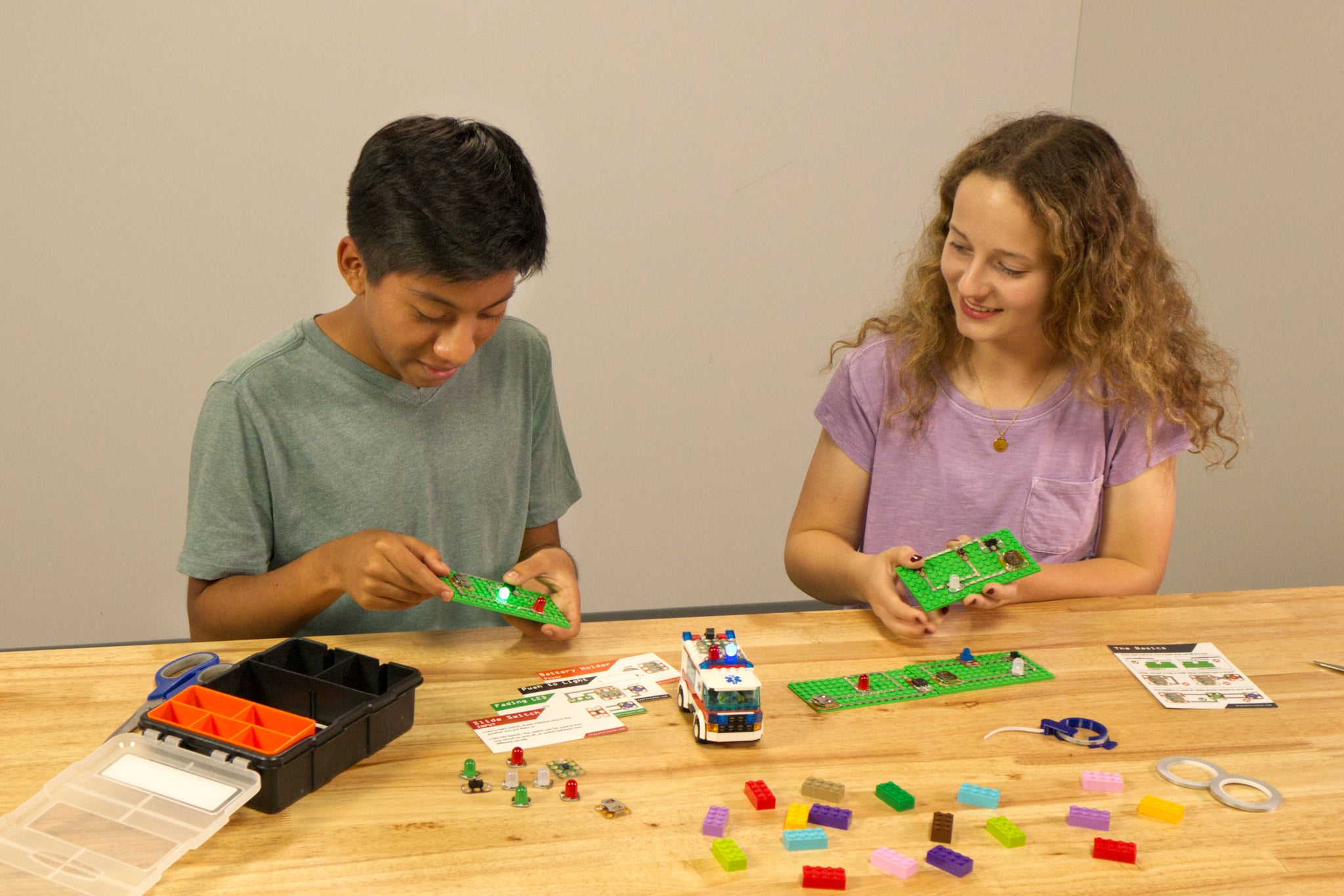 Crazy Circuits Starter Set - Electronics Education Kit – Brown Dog